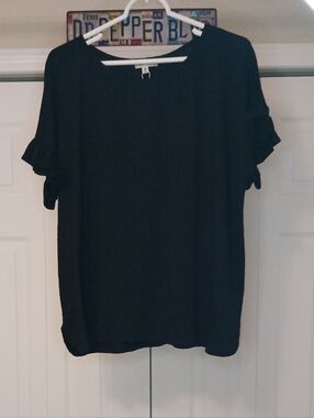 #277 - NWT Max Studio Black Short Sleeve Top Size 2X